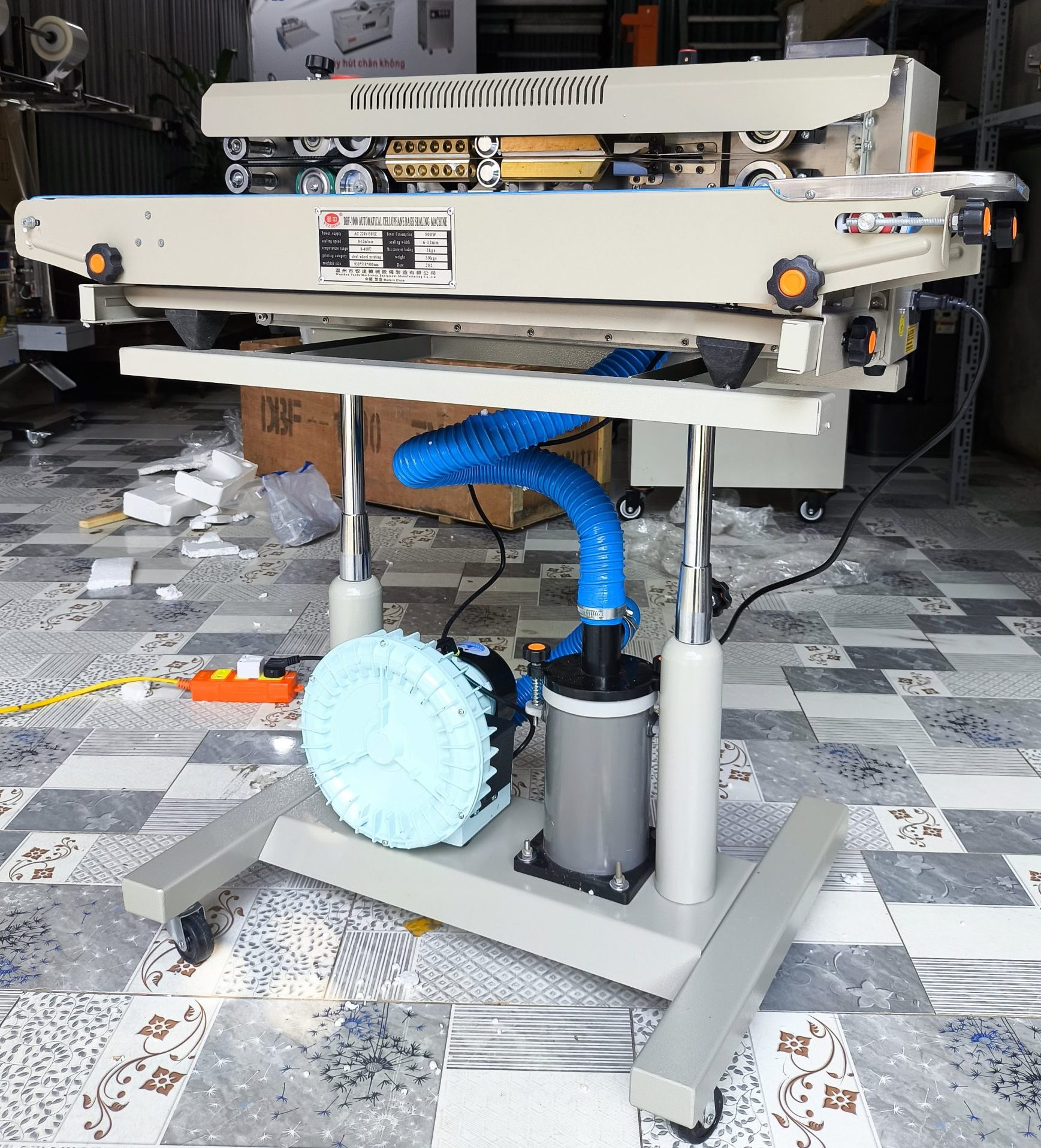 Máy hàn miệng túi có thổi khí DBF1000